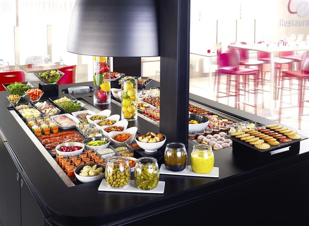 Campanile St Etienne Centre - Villars La Terrasse Ngoại thất bức ảnh